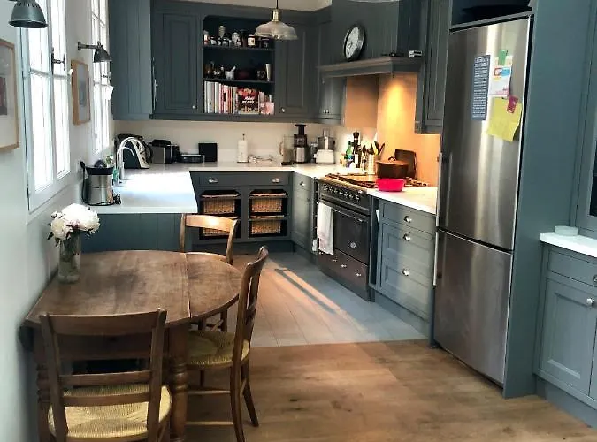 Les Jardins Du Pantheon * Paris